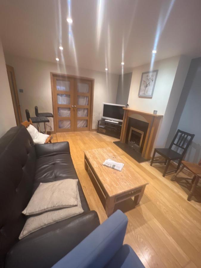Theldon Apartment Luton  Luaran gambar
