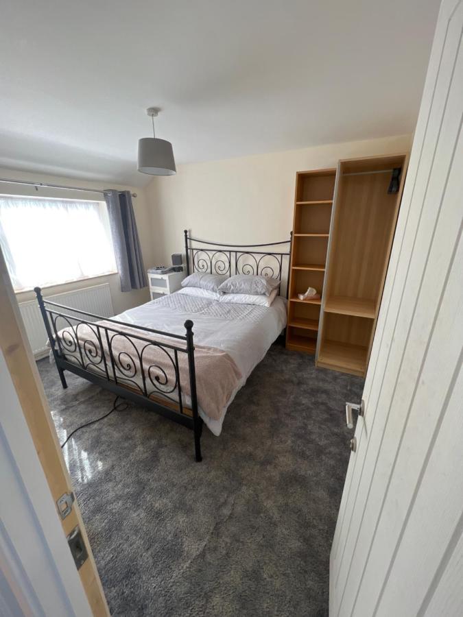 Theldon Apartment Luton  Luaran gambar