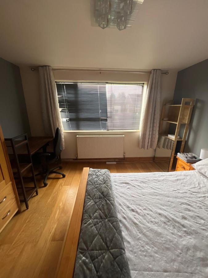 Theldon Apartment Luton  Luaran gambar